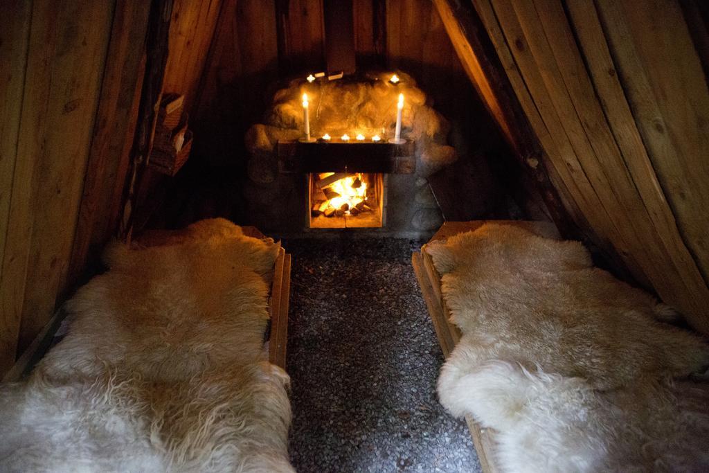 Stf Kolarbyn Eco-Lodge Skinnskatteberg Ruang foto